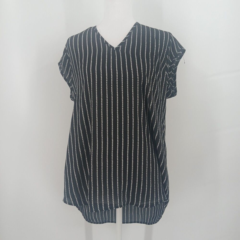 womens halogen size medium black and grey striped short sleeve blouse top shirt